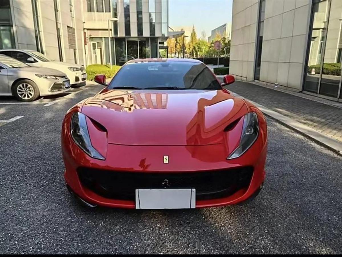 法拉利 812 Superfast  2017款 6.5L 標(biāo)準(zhǔn)型圖片