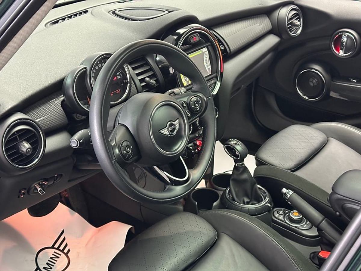 MINI MINI  2015款 1.5T COOPER Excitement 五門版圖片