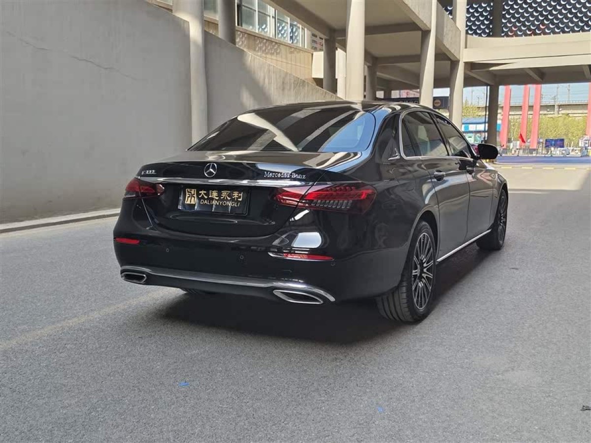奔馳 奔馳E級(jí)  2023款 改款 E 300 L 豪華型圖片