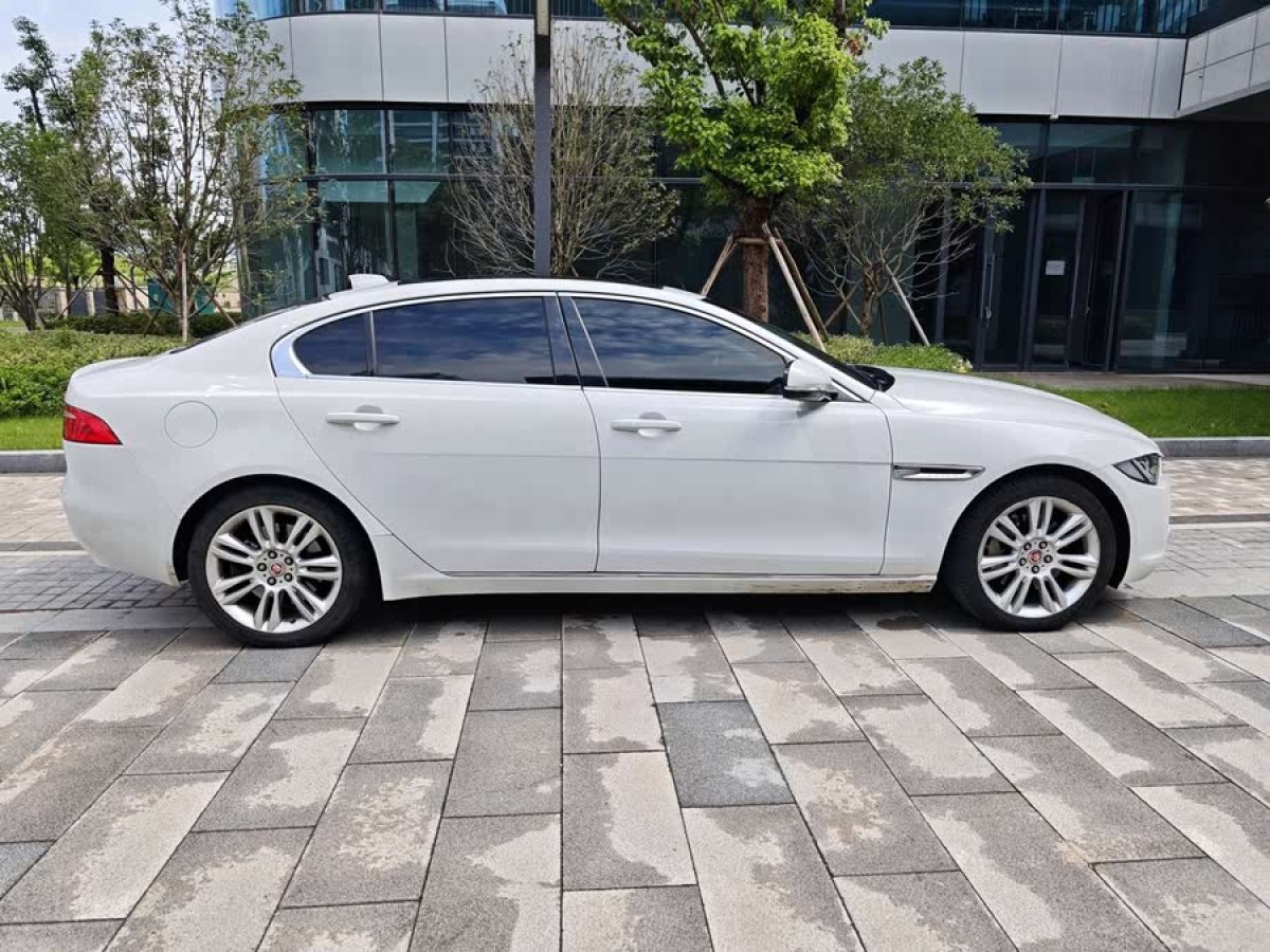 捷豹 XEL  2018款 2.0T 200PS 尊享版圖片