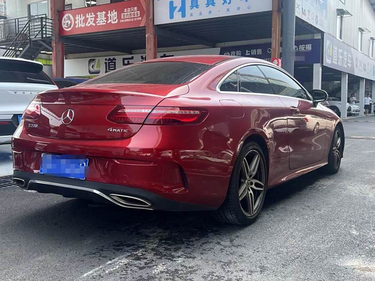 奔驰 奔驰E级  2017款 E 200 4MATIC 轿跑车图片