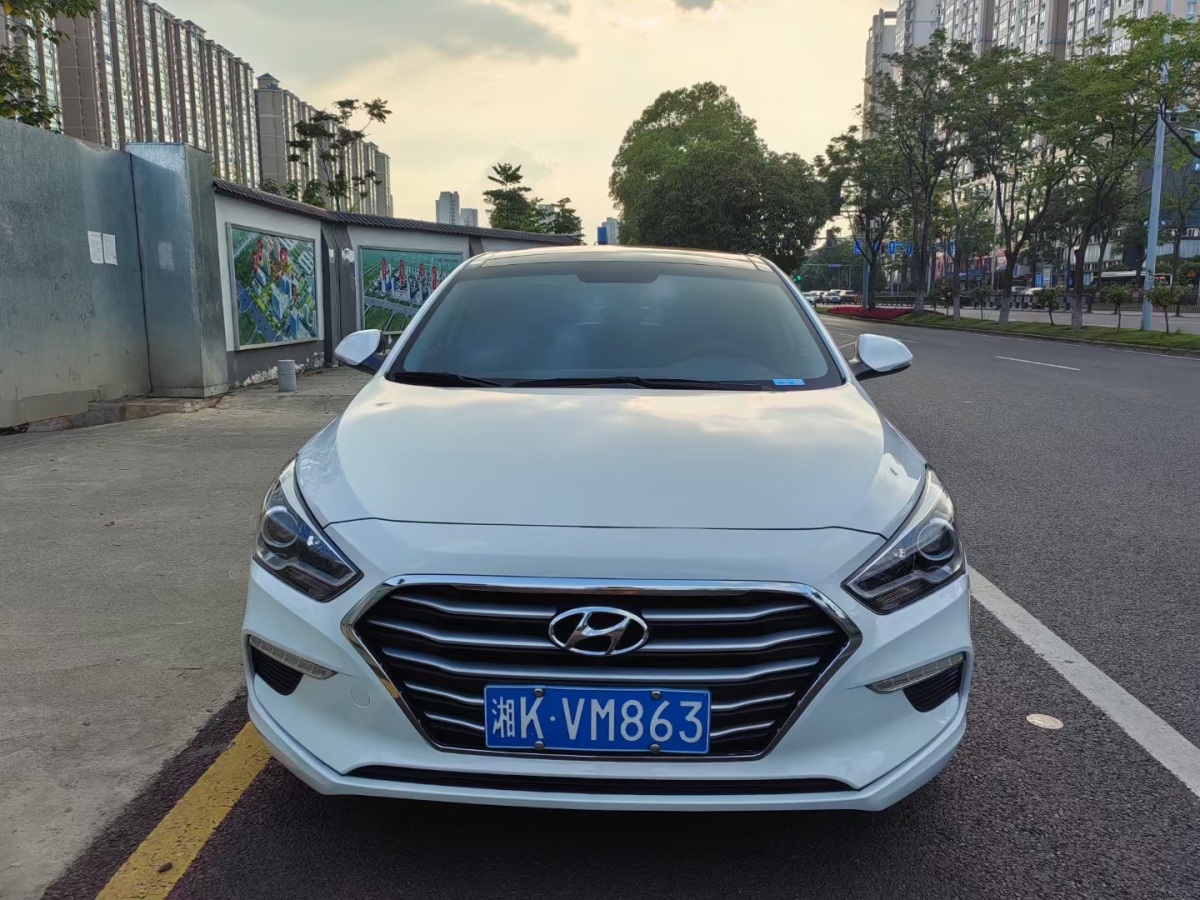 2019年6月現(xiàn)代 名圖  2017款 1.8L 自動智能型GLS 國VI