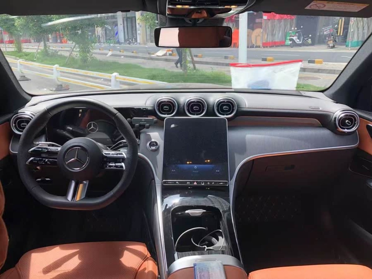 奔馳 奔馳GLC  2024款 改款 GLC 260 L 4MATIC 豪華型 5座圖片