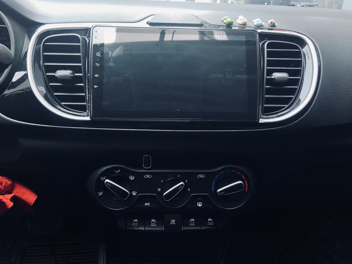 起亚 焕驰  2020款 改款 1.4L 自动舒适天窗版图片