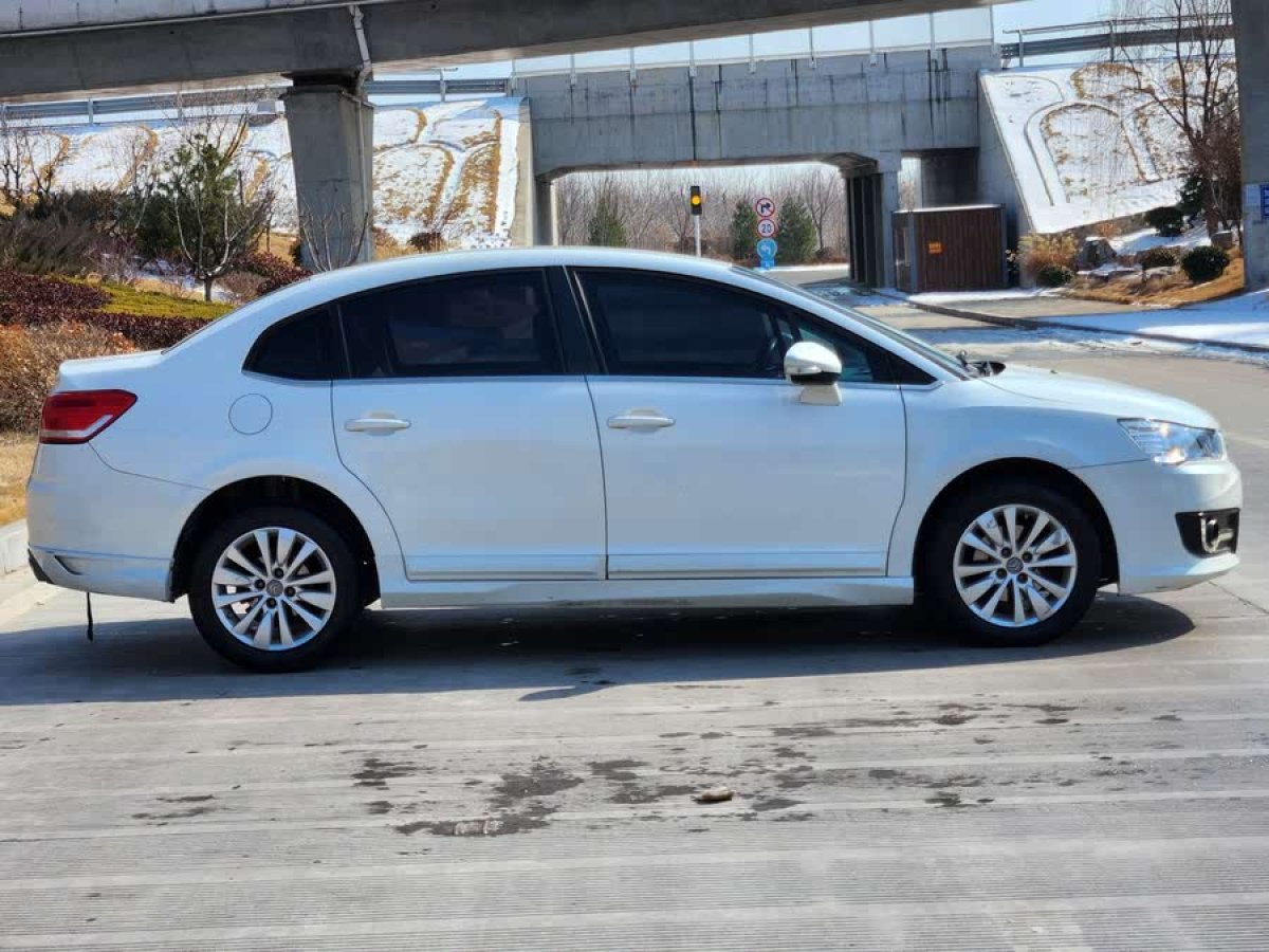 雪鐵龍 世嘉  2014款 VTS版 1.6L 自動(dòng)品尚型圖片