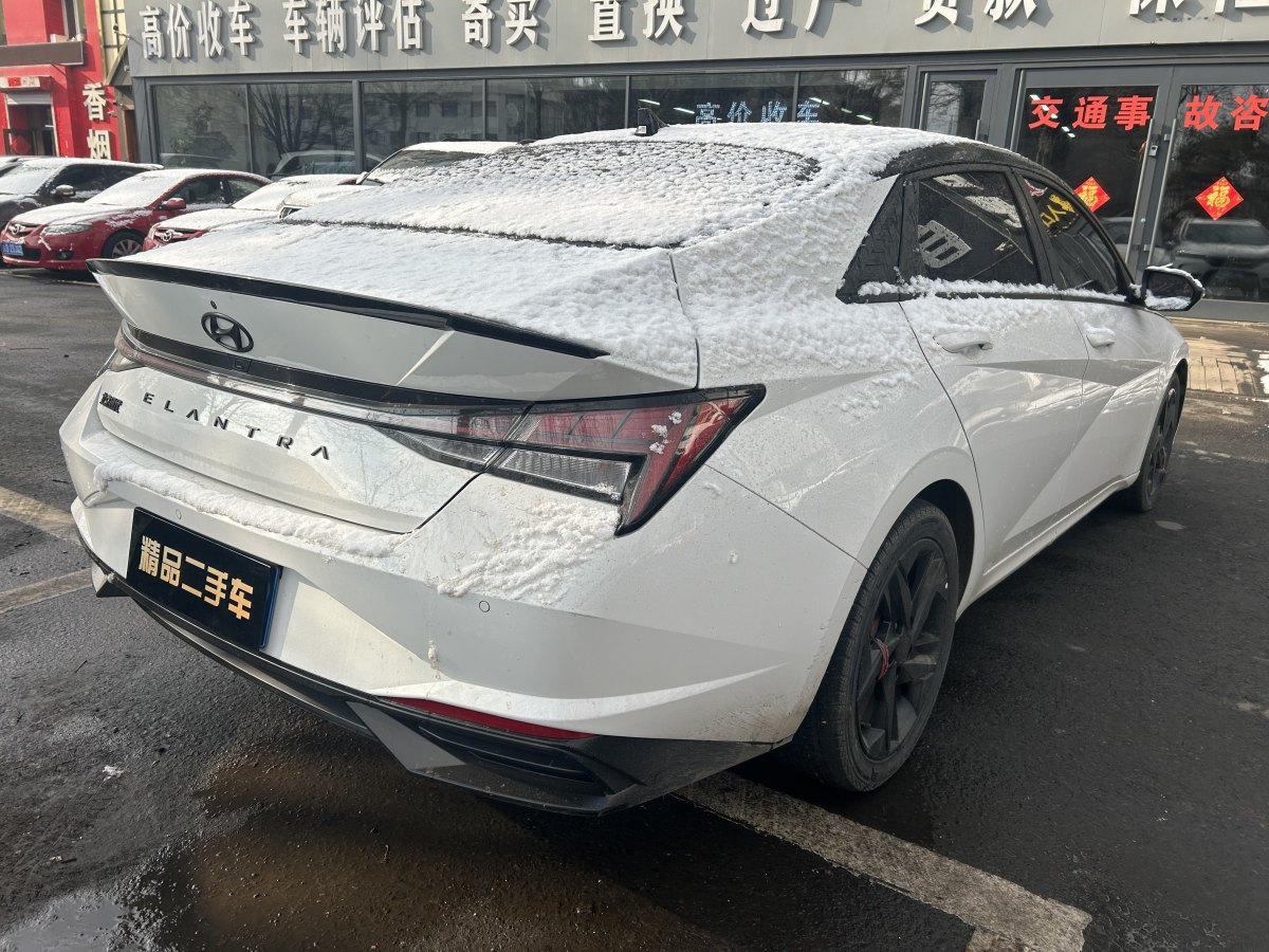 現(xiàn)代 伊蘭特  2022款 1.5L CVT LUX尊貴版圖片