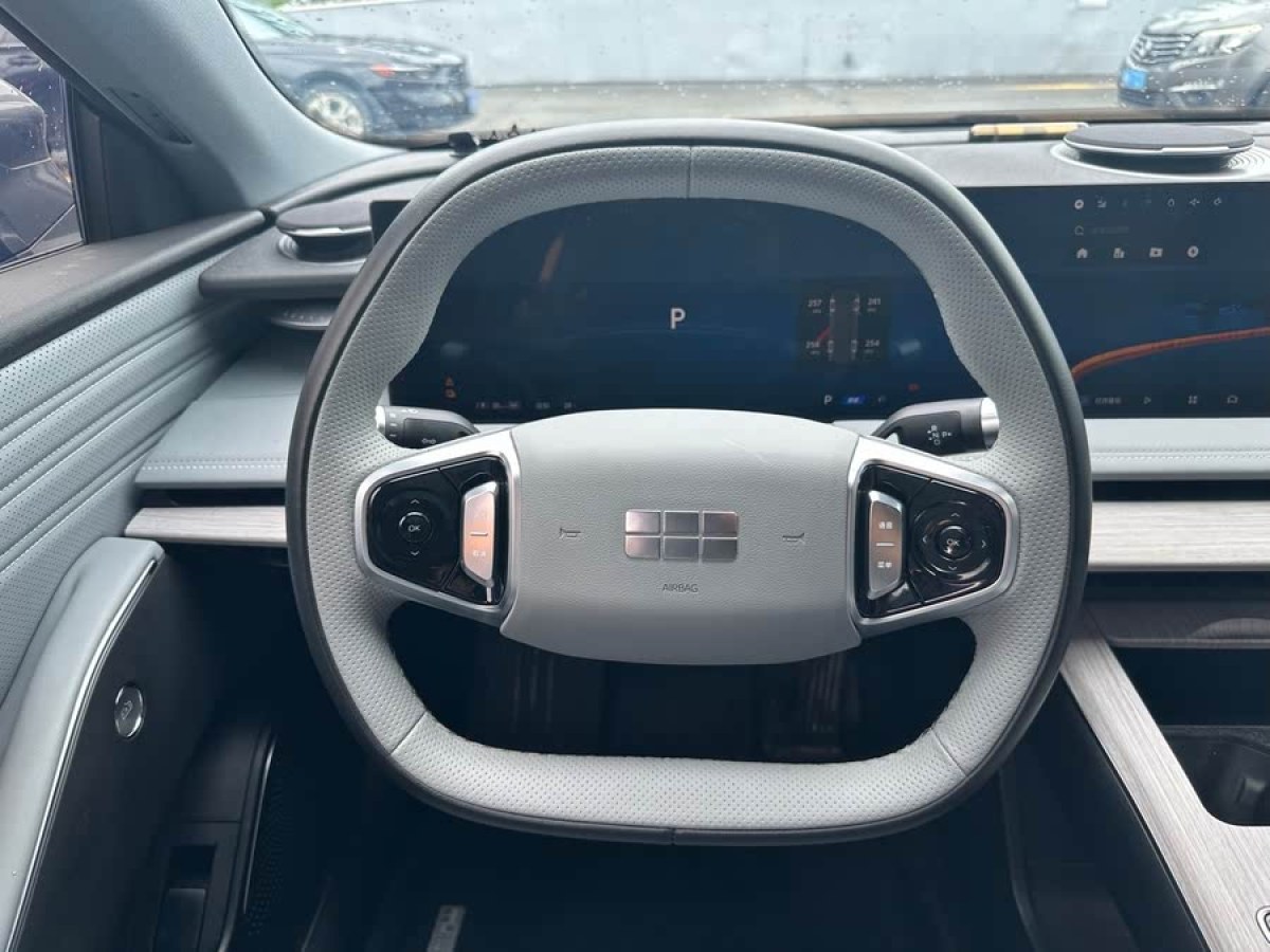 銀河 銀河E8  2024款 550km 后驅(qū)龍騰版圖片
