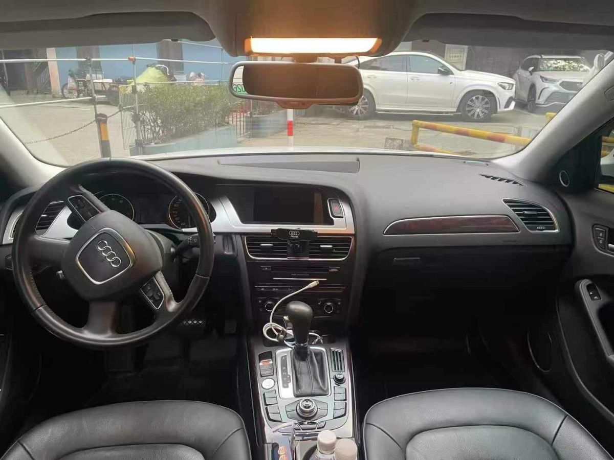 奧迪 奧迪A4L  2012款 2.0 TFSI 自動技術(shù)型圖片