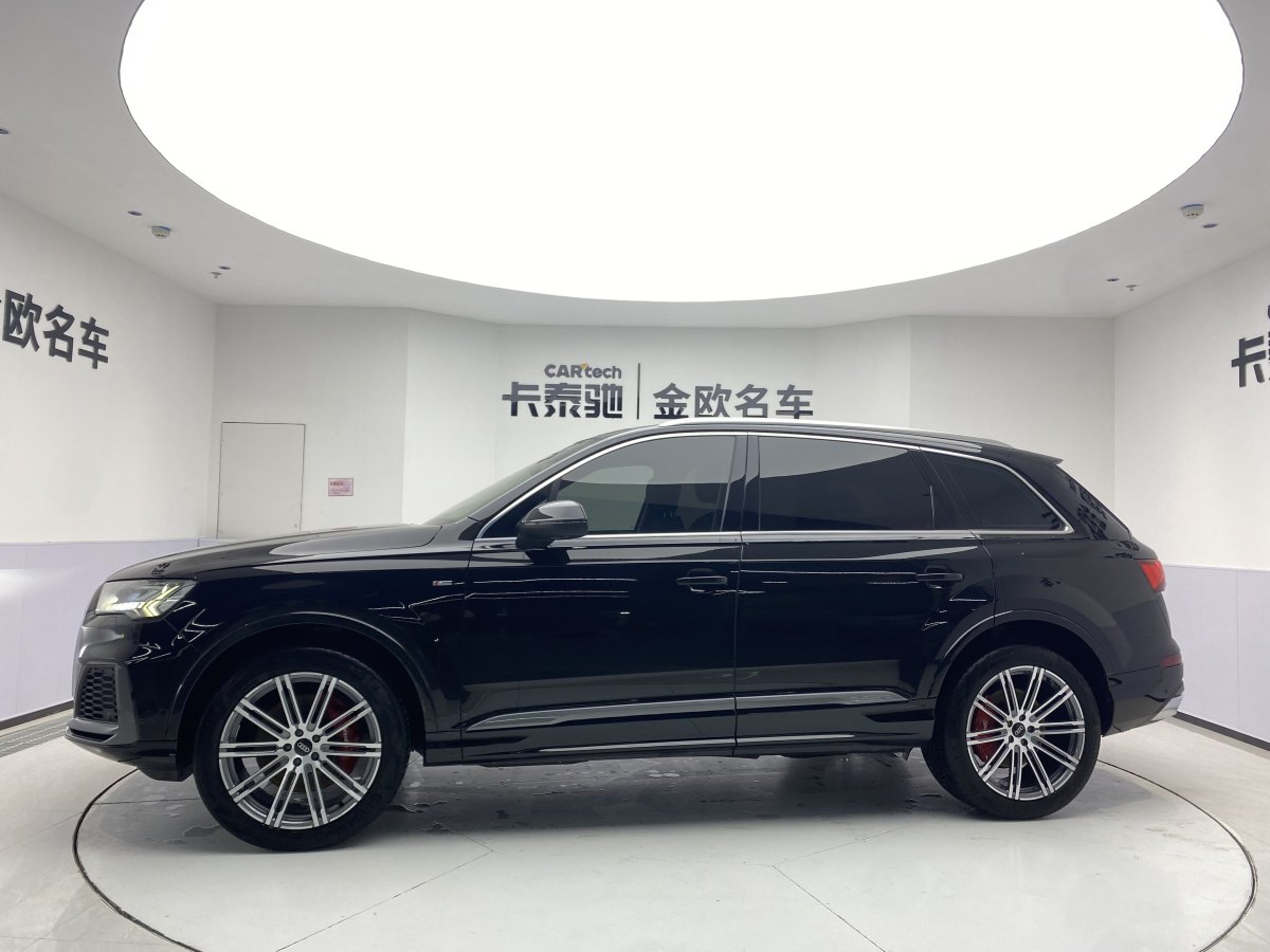 奧迪 奧迪Q7  2023款 55 TFSI quattro S line運(yùn)動型圖片