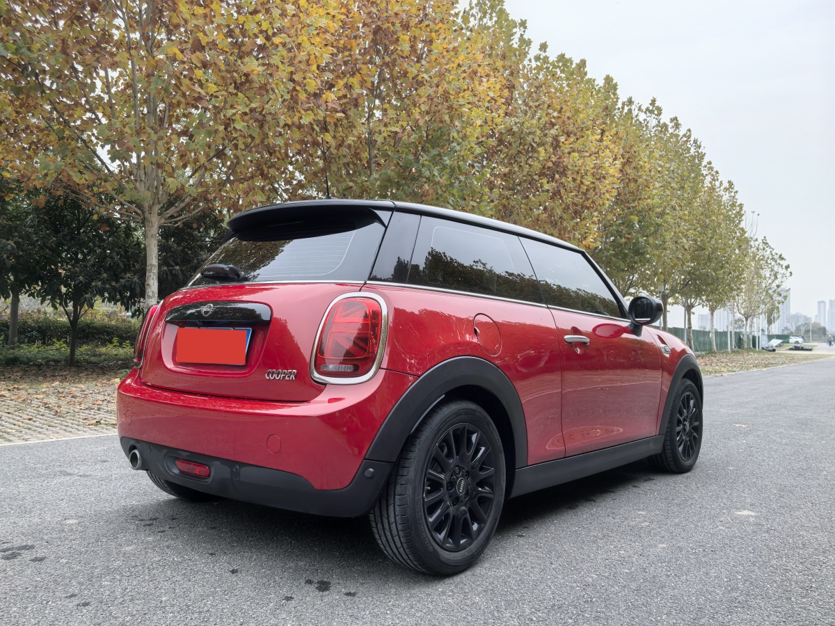 MINI MINI  2021款 1.5T COOPER 經(jīng)典派圖片