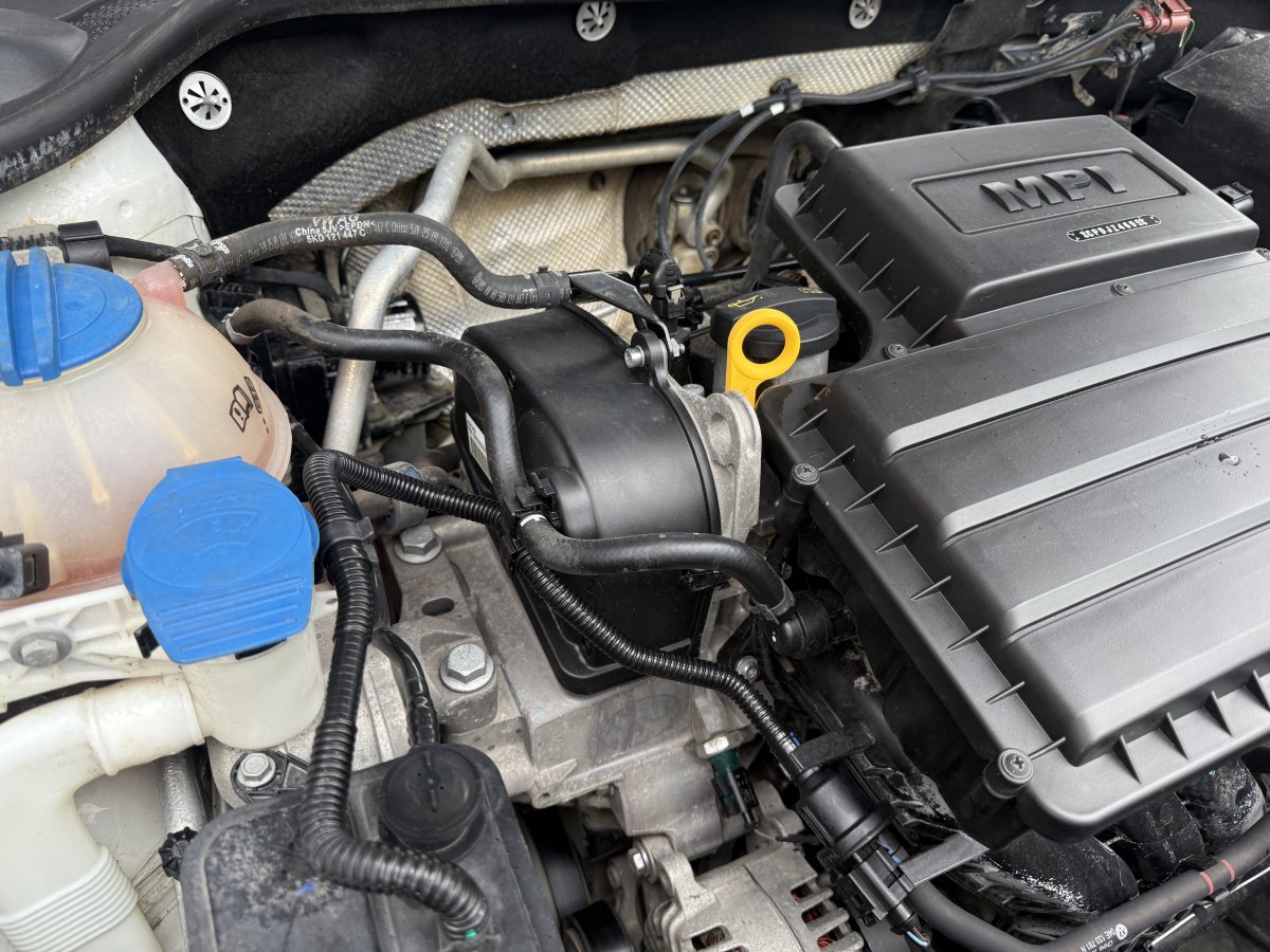 大眾 速騰  2014款 改款 1.6L 自動(dòng)舒適型圖片
