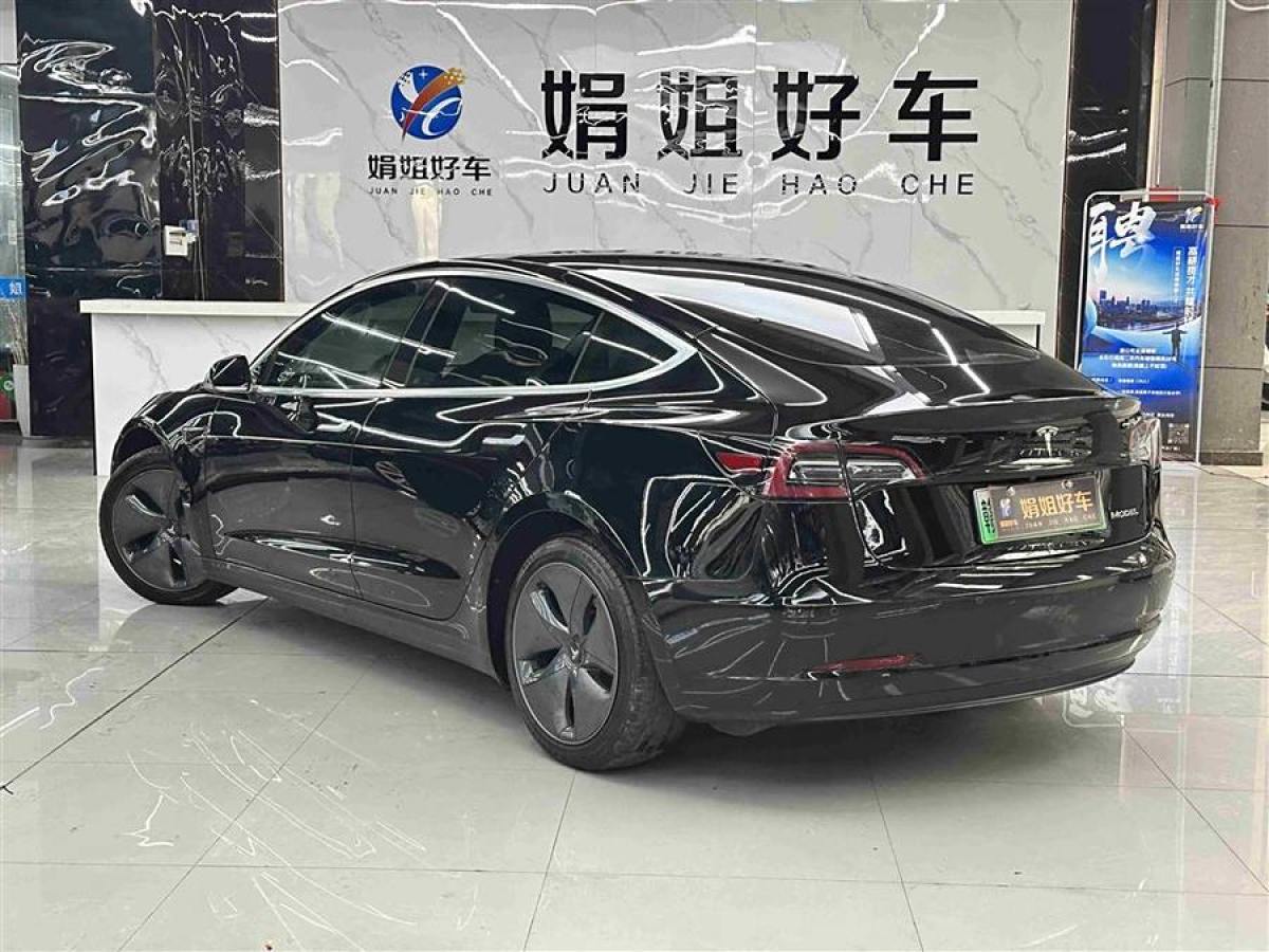 特斯拉 Model 3  2020款 改款 標(biāo)準(zhǔn)續(xù)航后驅(qū)升級版圖片