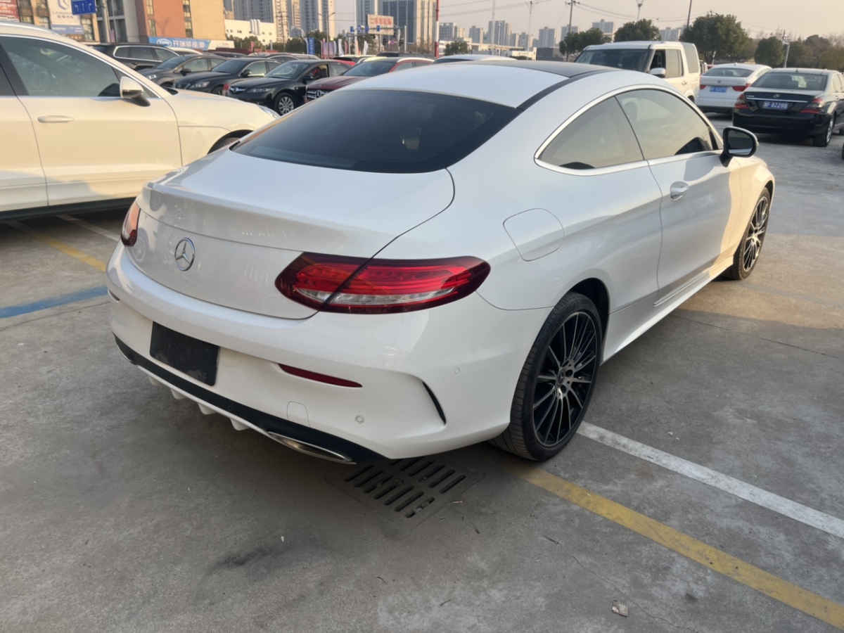 奔馳 奔馳C級  2016款 C 200 4MATIC 轎跑版圖片