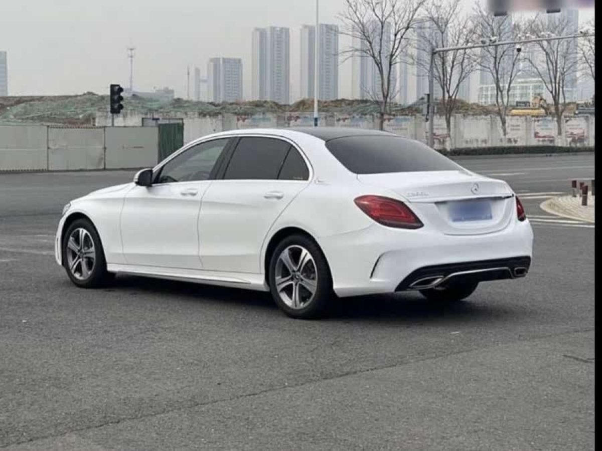 奔馳 奔馳C級(jí)  2021款 C 260 L 運(yùn)動(dòng)版圖片