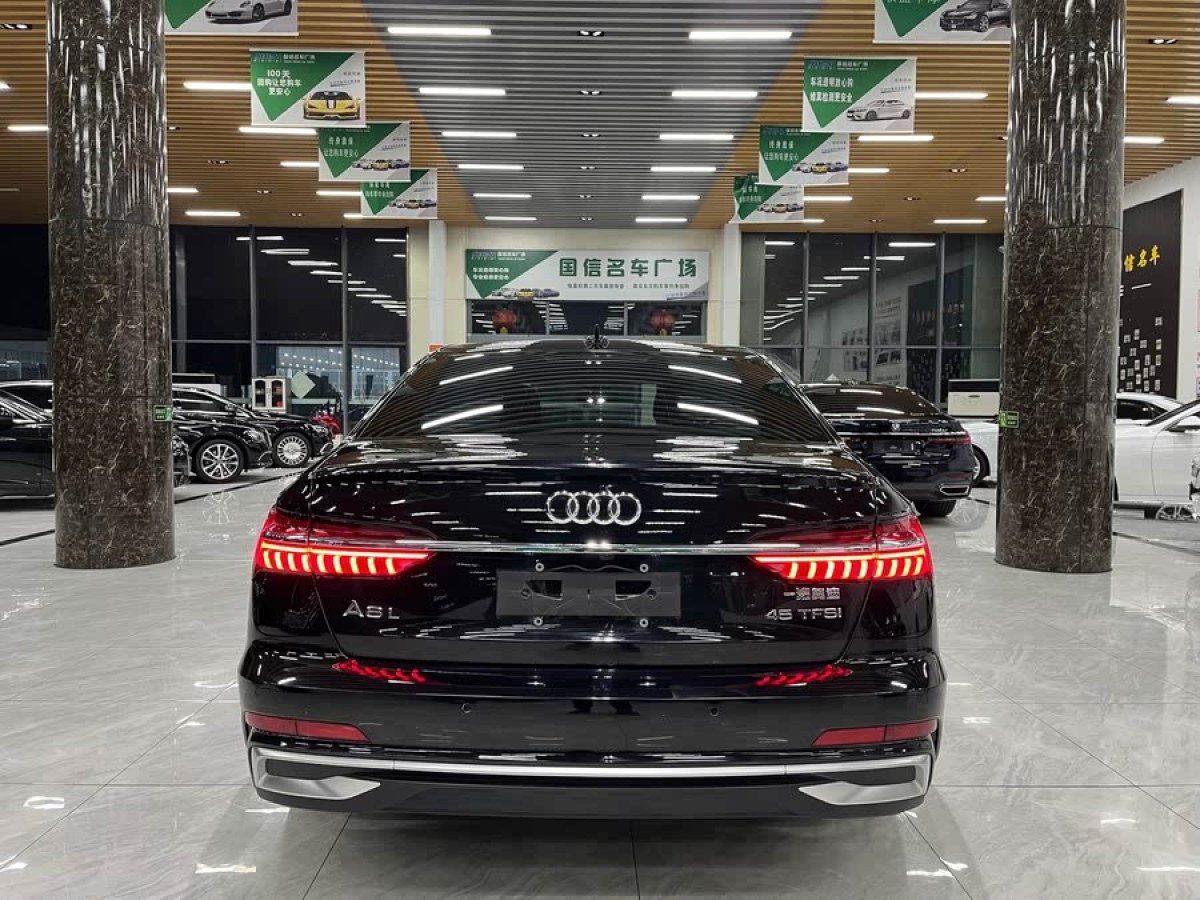 奧迪 奧迪A6L  2023款 改款 45 TFSI 臻選動(dòng)感型圖片