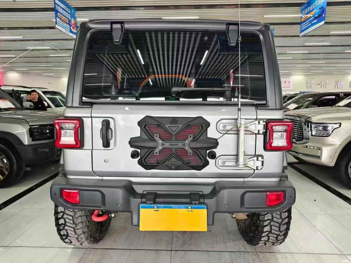 Jeep 牧馬人  2020款 2.0T Rubicon Recon 四門(mén)叢林英雄限量版圖片