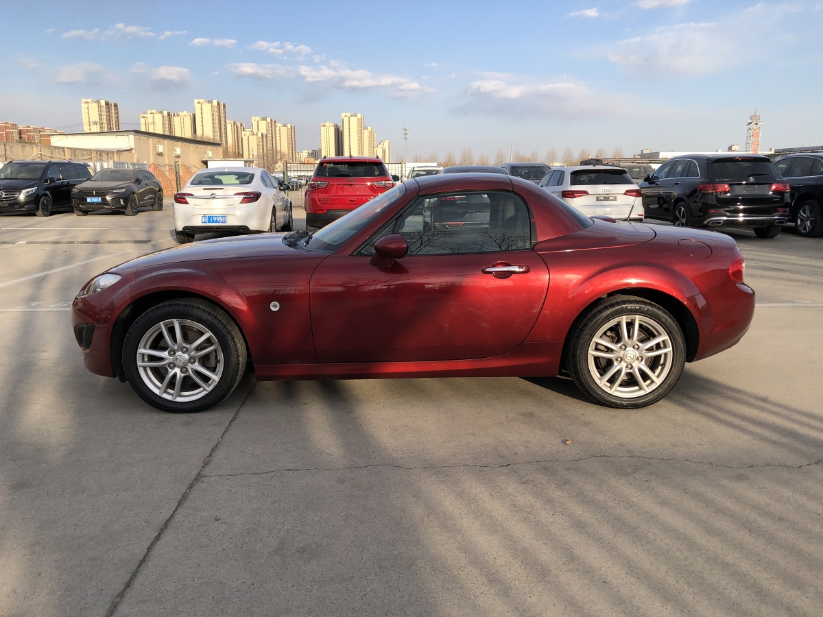 2010年10月馬自達(dá) MX-5  2009款 2.0