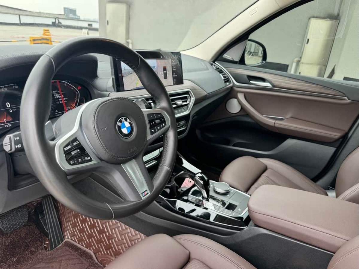 寶馬 寶馬X3  2022款 改款 xDrive30i 領(lǐng)先型 M曜夜套裝圖片