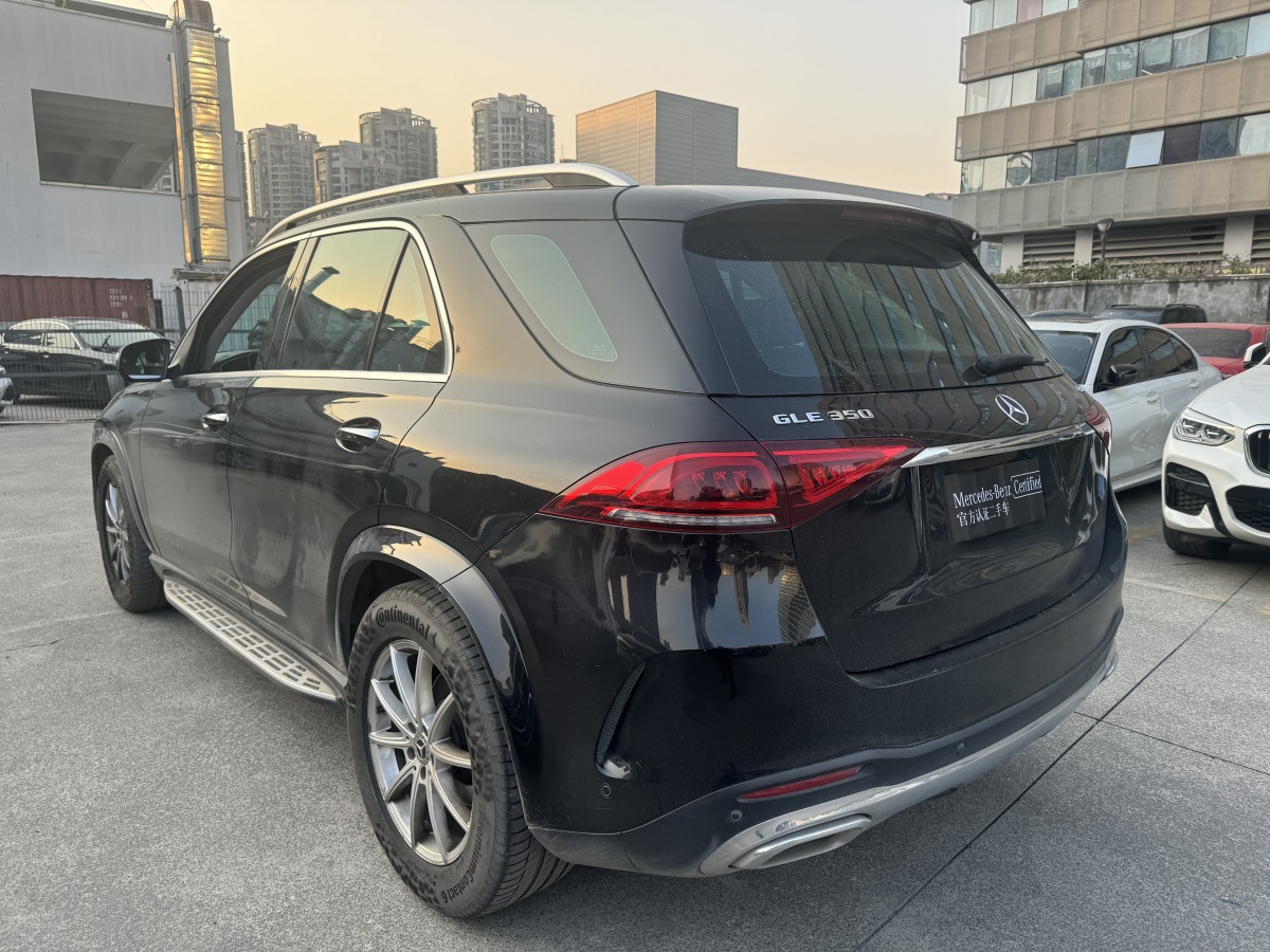 奔馳 奔馳GLE  2024款 改款 GLE 350 4MATIC 時(shí)尚型圖片