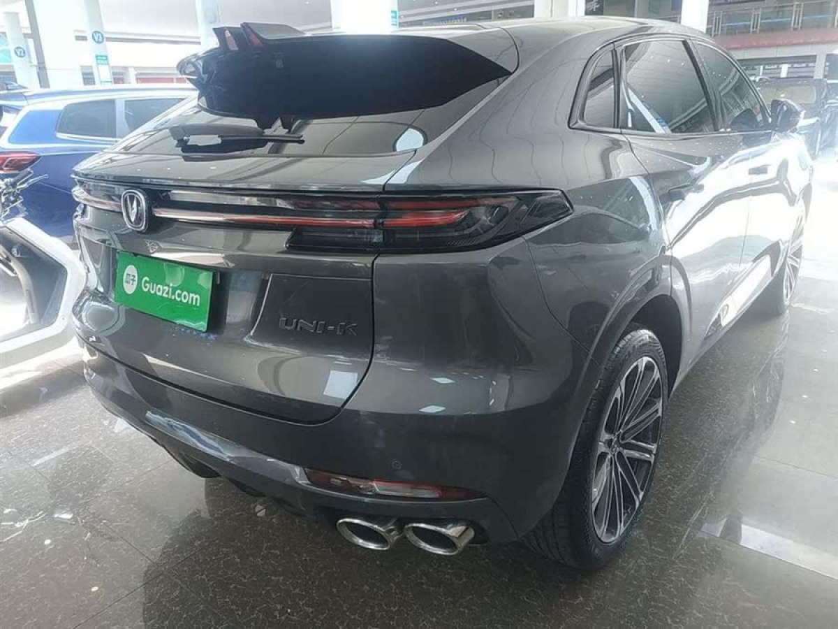 長安 長安UNI-K  2021款 2.0T 尊貴型圖片