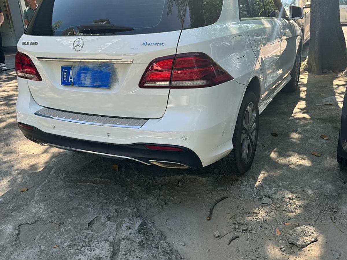 奔馳 奔馳GLE  2016款 GLE 320 4MATIC 豪華型圖片