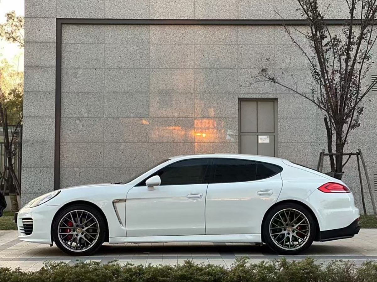 保時(shí)捷 Panamera  2013款 Panamera Platinum Edition 3.6L圖片