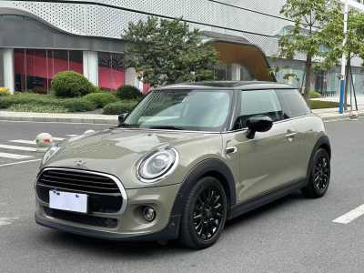 2019年11月 MINI COUNTRYMAN 1.5T COOPER 經(jīng)典派圖片