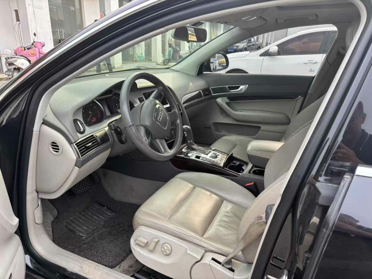 奧迪 奧迪A6L  2012款 A6L 2.8FSI 35FSI Quattro豪華型圖片