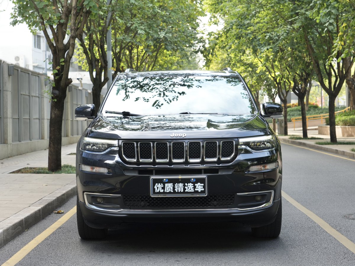 Jeep 大指揮官  2020款 2.0T 兩驅(qū)精英版圖片