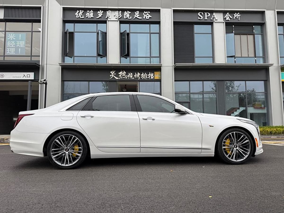 凱迪拉克 CT6  2019款 28T 鉑金版圖片