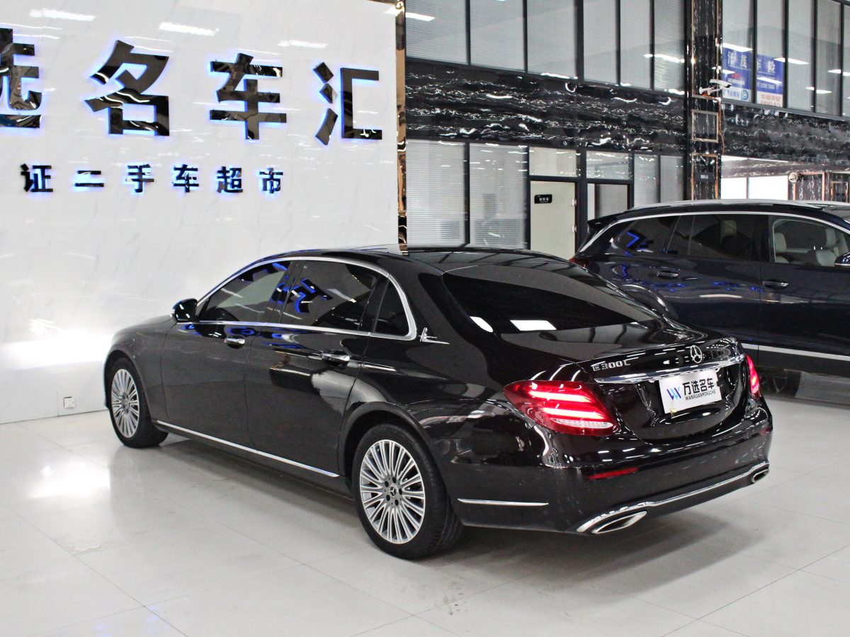 奔馳 奔馳E級  2019款 改款 E 300 L 豪華型圖片