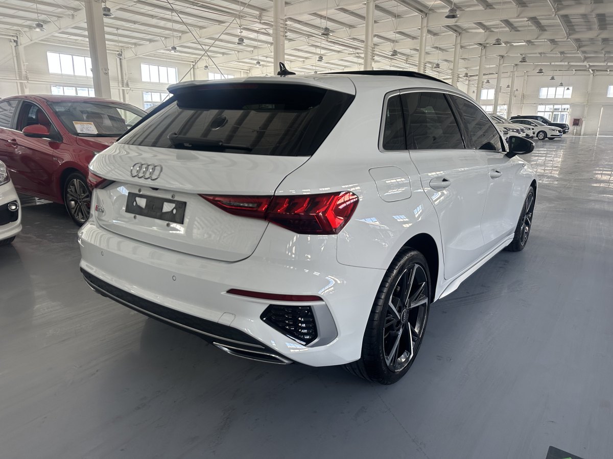 奧迪 奧迪A3  2022款 Sportback 35 TFSI 時(shí)尚運(yùn)動(dòng)型圖片