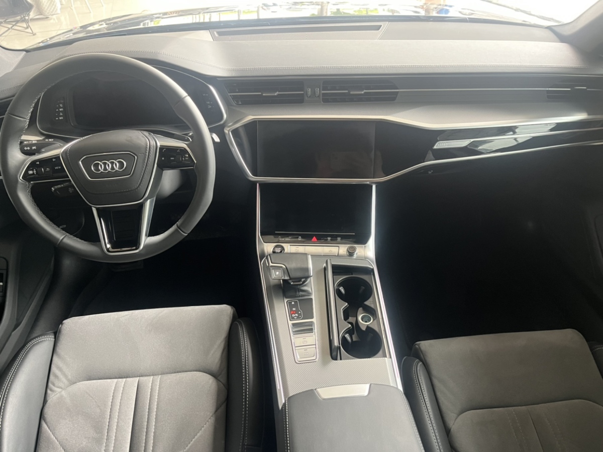 2023年9月奧迪 奧迪A6L  2023款 45 TFSI 臻選動感型