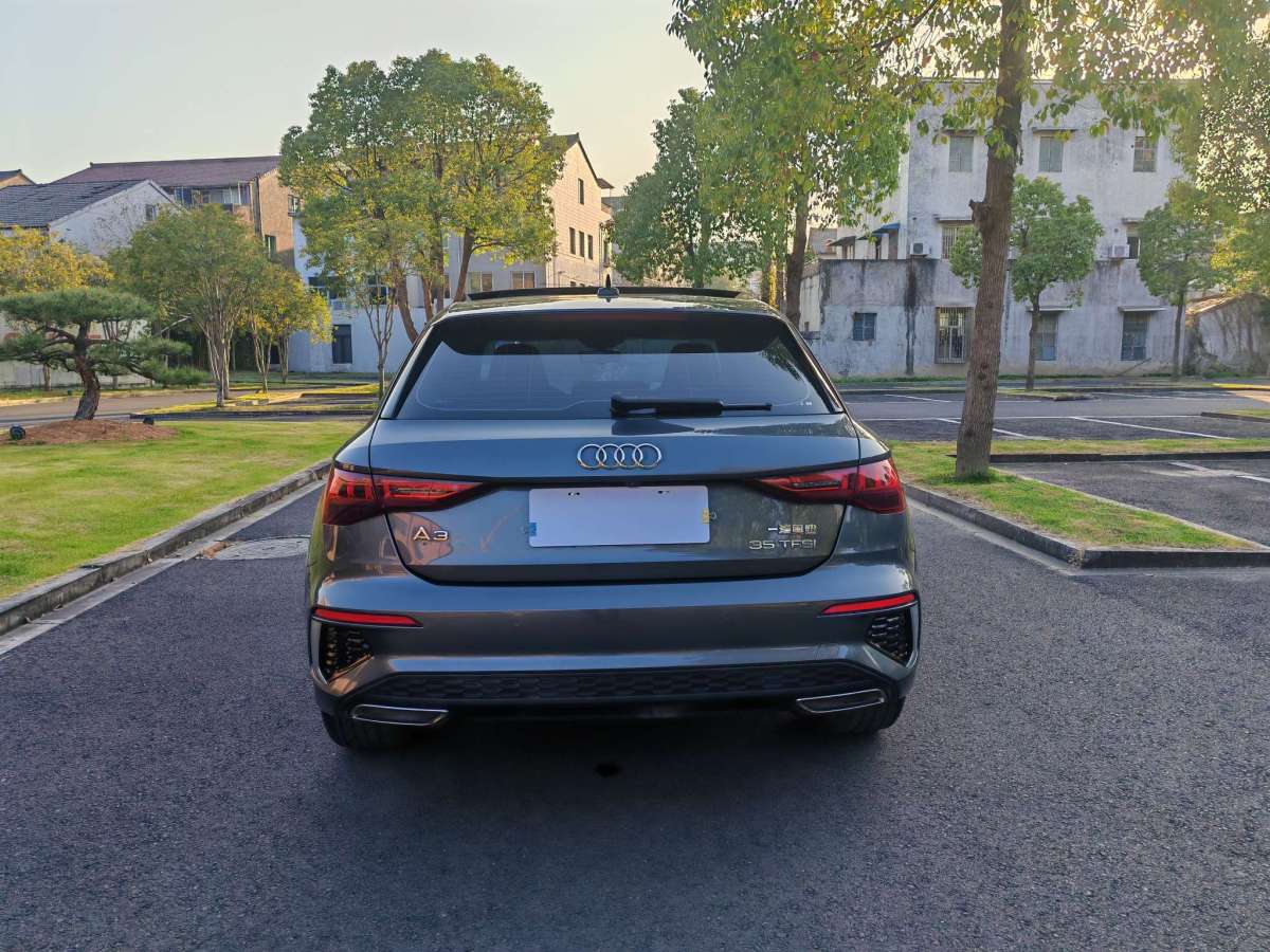 奧迪 奧迪A3  2021款 Sportback 35 TFSI 時(shí)尚致雅型圖片