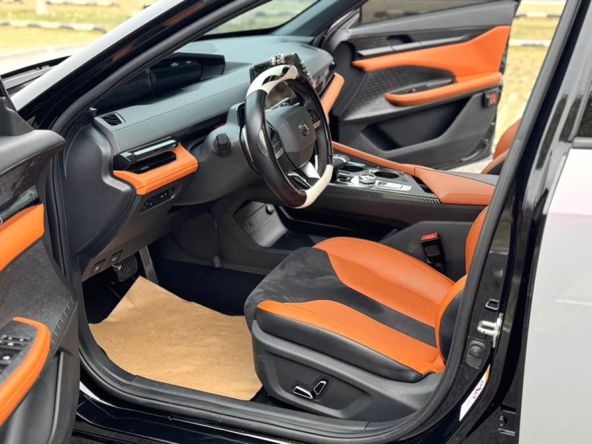 長(zhǎng)安 長(zhǎng)安UNI-V  2024款 1.5T 尊貴運(yùn)動(dòng)型圖片