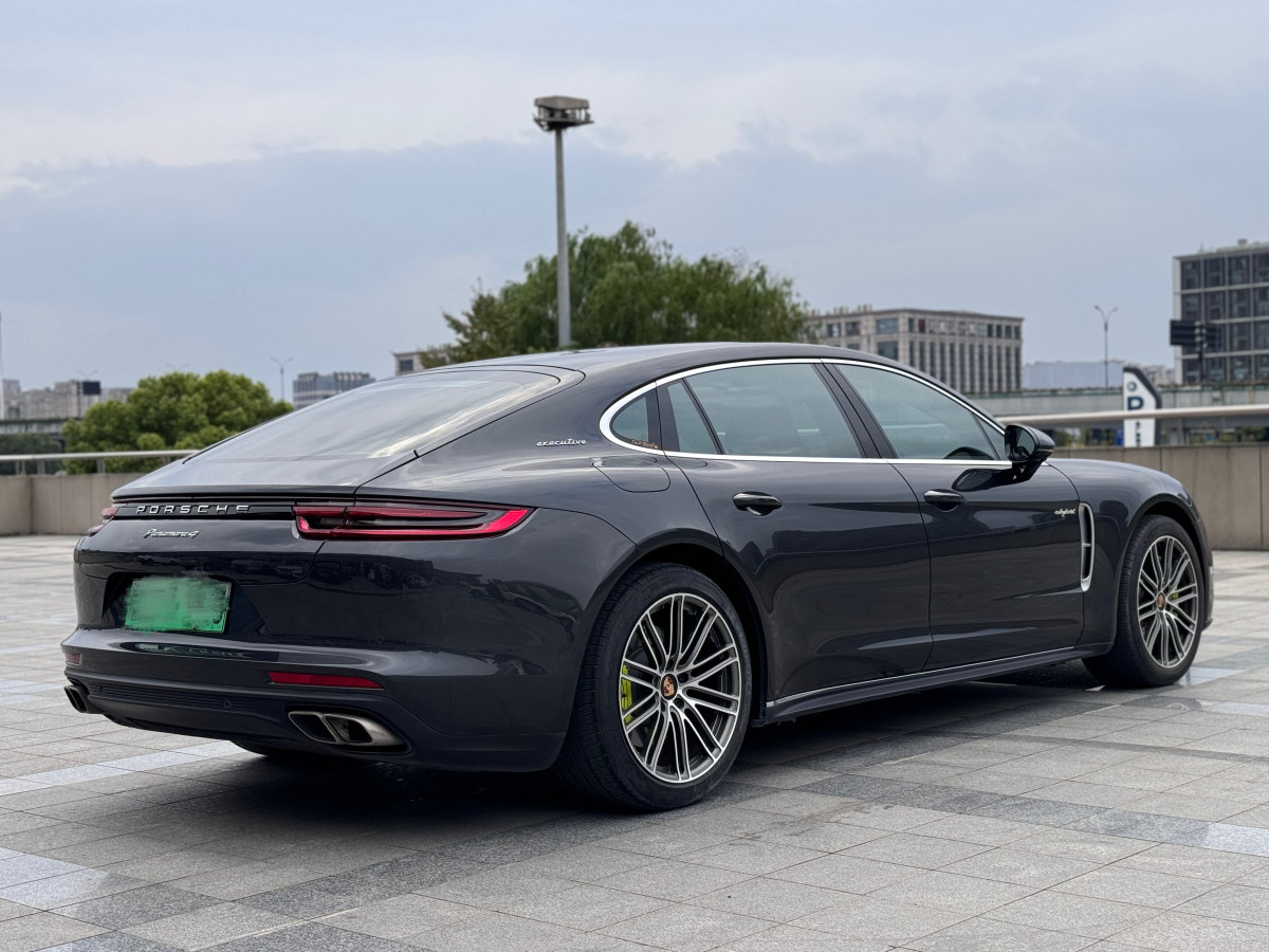 保时捷 Panamera新能源  2017款 Panamera 4 E-Hybrid 行政加长版 2.9T图片