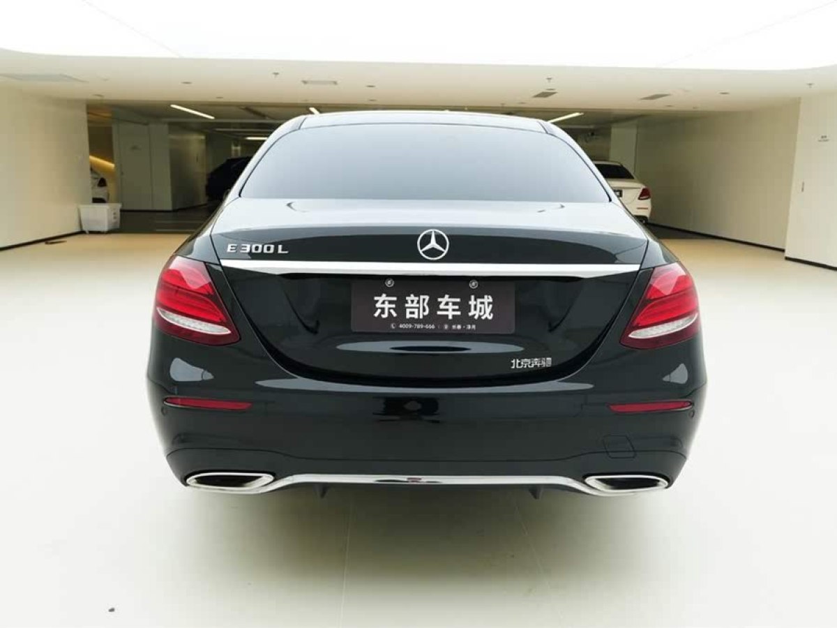 奔馳 奔馳E級(jí)  2019款 改款 E 300 L 運(yùn)動(dòng)時(shí)尚型圖片