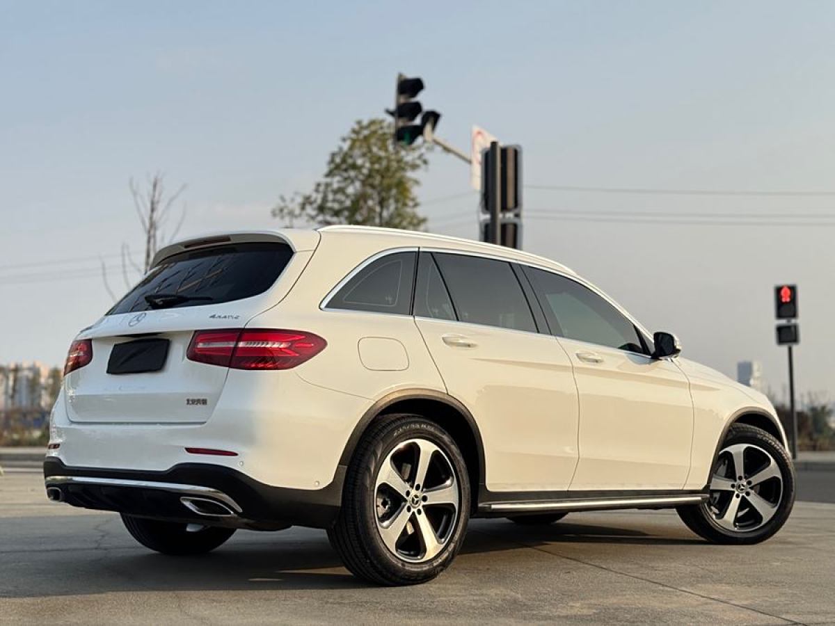 奔馳 奔馳GLC  2018款 改款 GLC 260 4MATIC 豪華型圖片