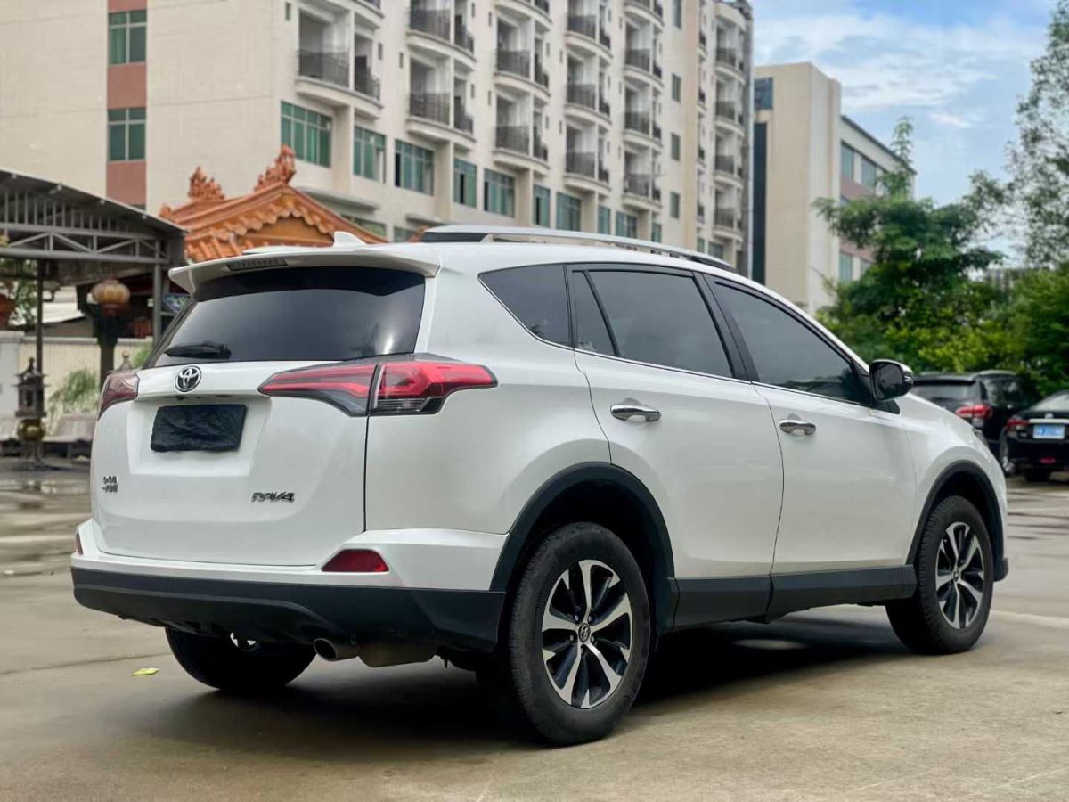 豐田 RAV4榮放  2019款  2.0L CVT兩驅(qū)風(fēng)尚版 國(guó)VI圖片