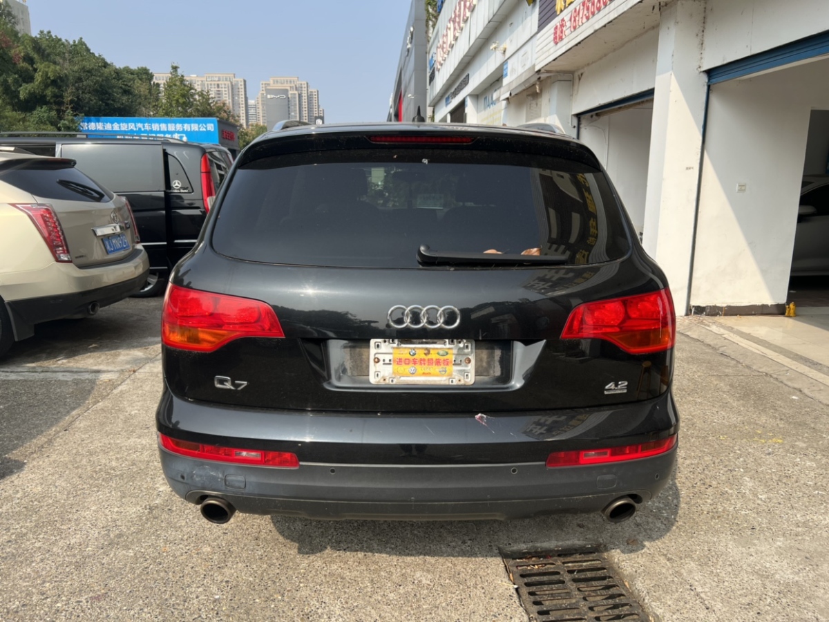 奧迪 奧迪Q7  2006款 4.2 FSI quattro 技術(shù)型圖片