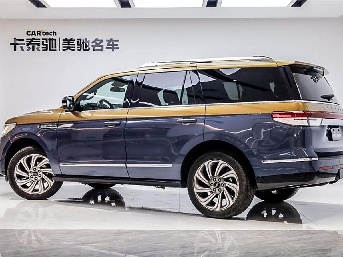 林肯 領(lǐng)航員  2022款 3.5T 尊耀版圖片