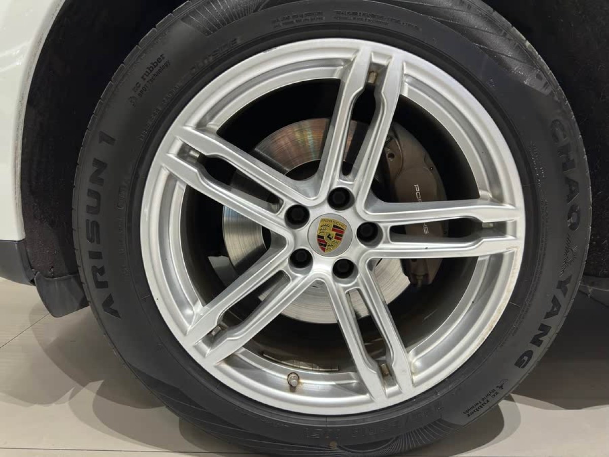 保時(shí)捷 Macan  2021款 Macan 2.0T圖片
