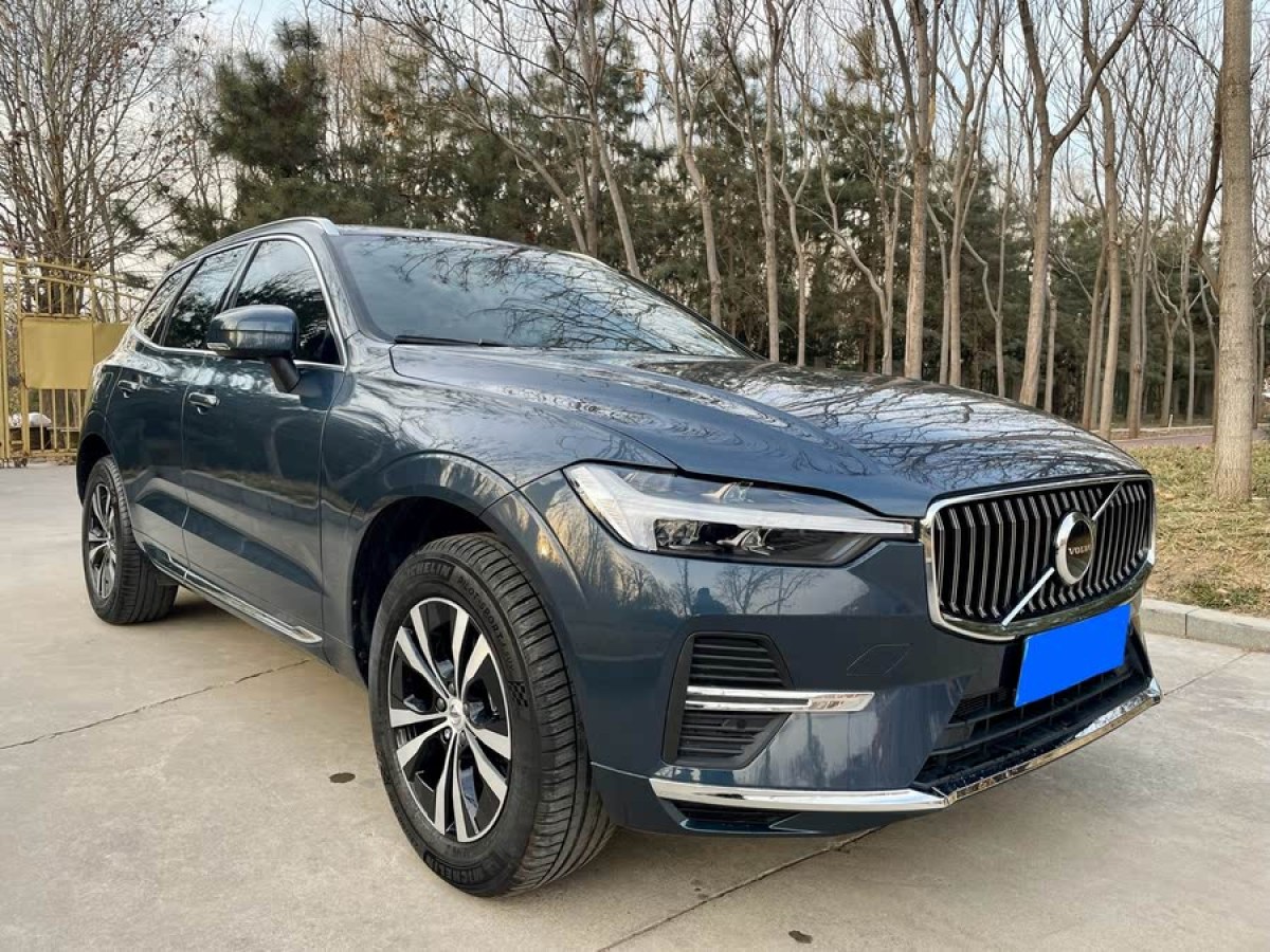 沃爾沃 XC60  2024款 B5 四驅(qū)智逸豪華版圖片