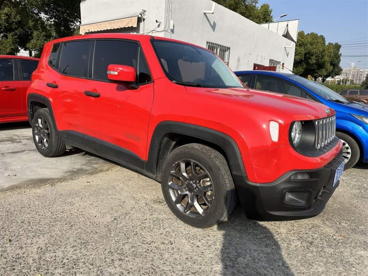 Jeep 自由俠  2016款 1.4T 自動(dòng)動(dòng)能版圖片