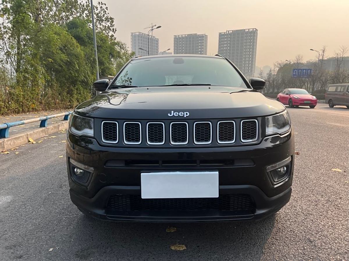 Jeep 指南者  2019款  220T 自動(dòng)悅享版圖片