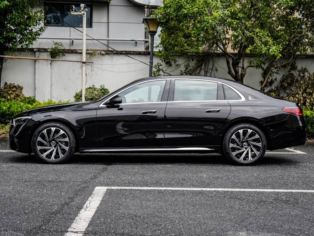 奔馳 奔馳E級(jí)  2025款 改款 E 260 L圖片