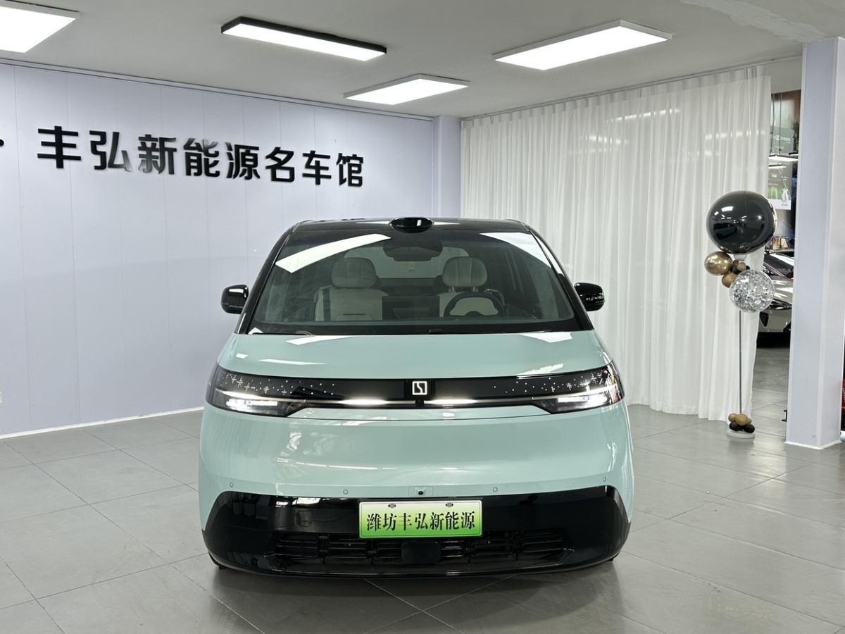 極氪 極氪MIX  2025款 長續(xù)航智駕版圖片