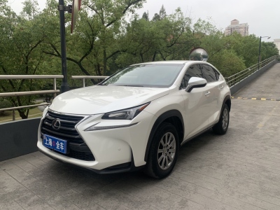 雷克薩斯 NX 200 前驅(qū) 鋒行版圖片