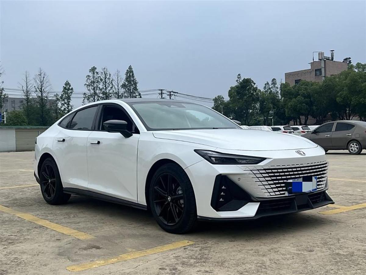 2023年6月長(zhǎng)安 長(zhǎng)安UNI-V  2023款 1.5T 尊享型