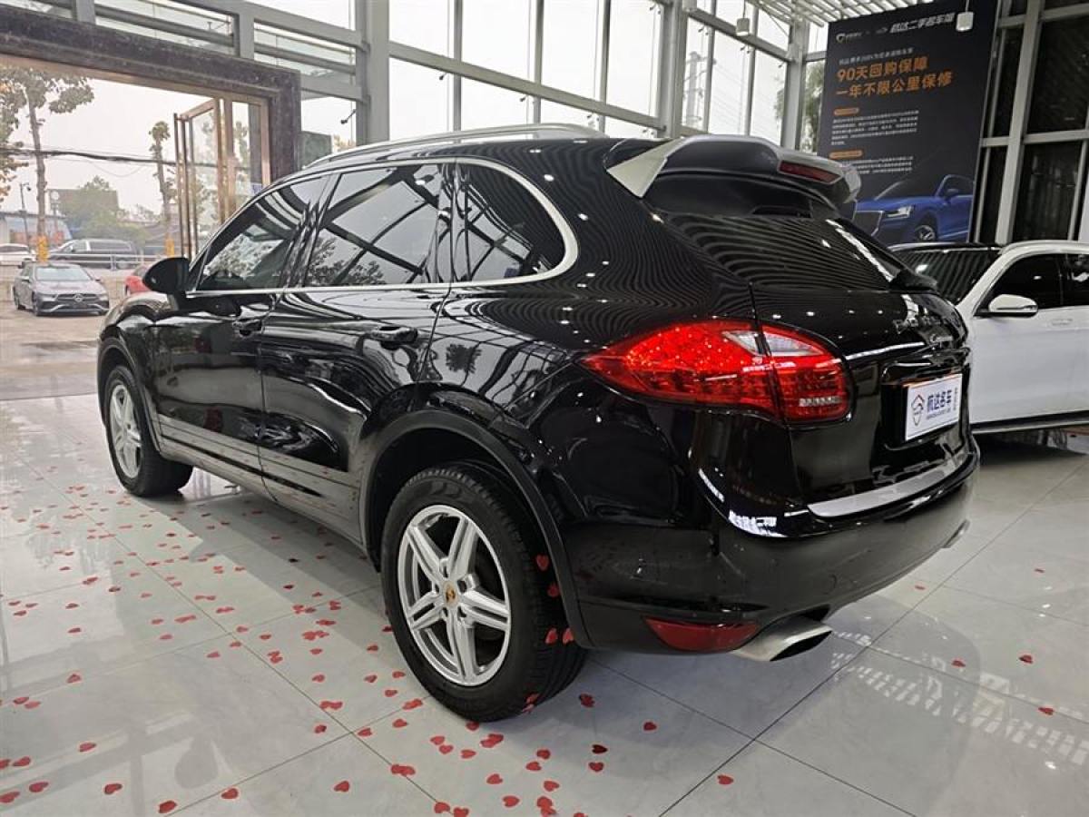 保時(shí)捷 Cayenne  2014款 Cayenne Platinum Edition 3.0T圖片